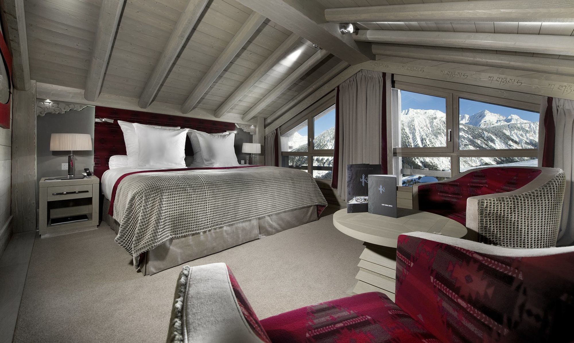 Hotel Le K2 Palace Courchevel Exterior photo